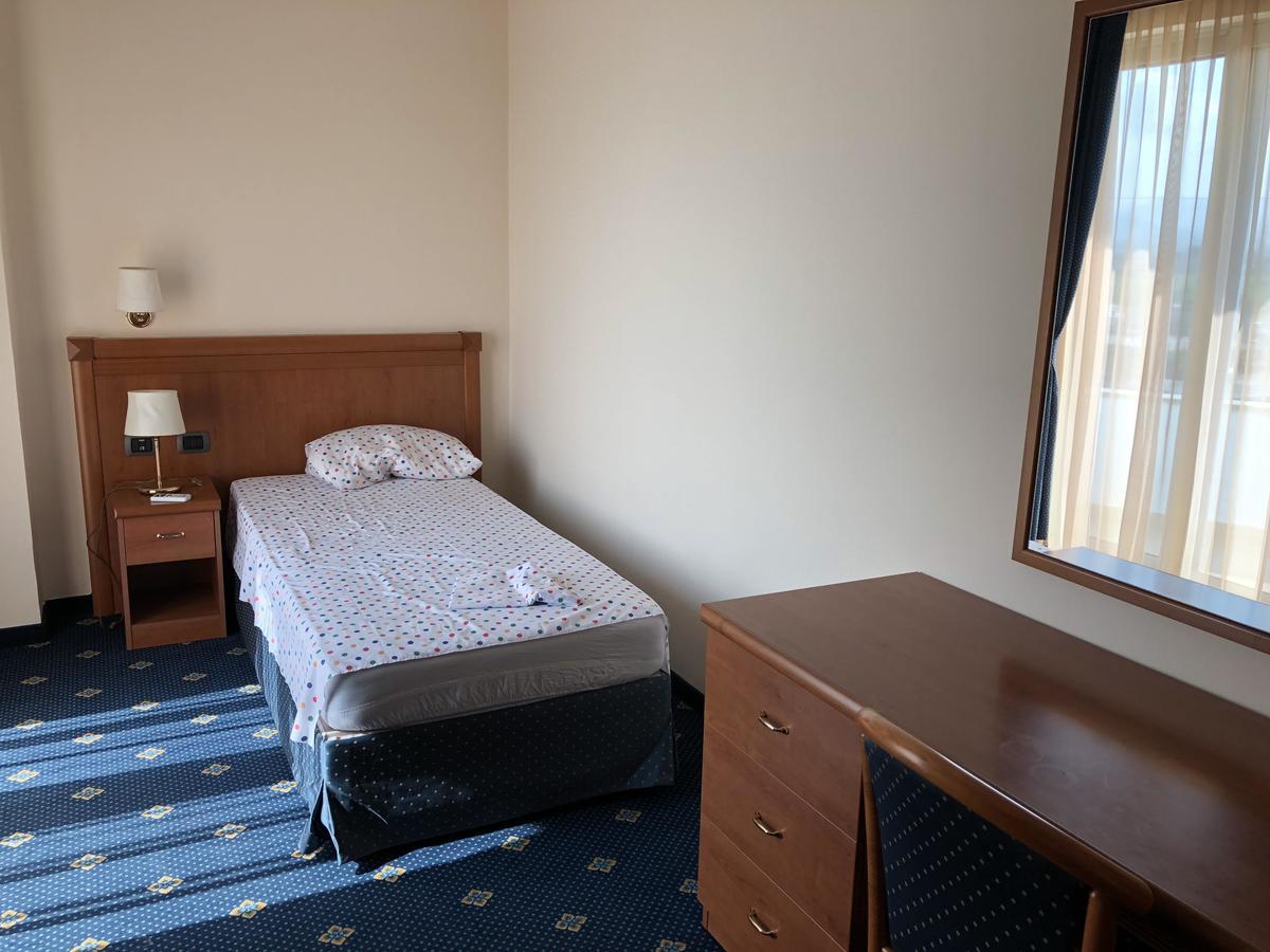 Hotel Mystop Durres